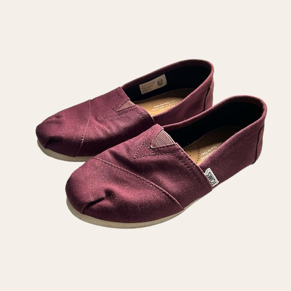 Burgundy Toms